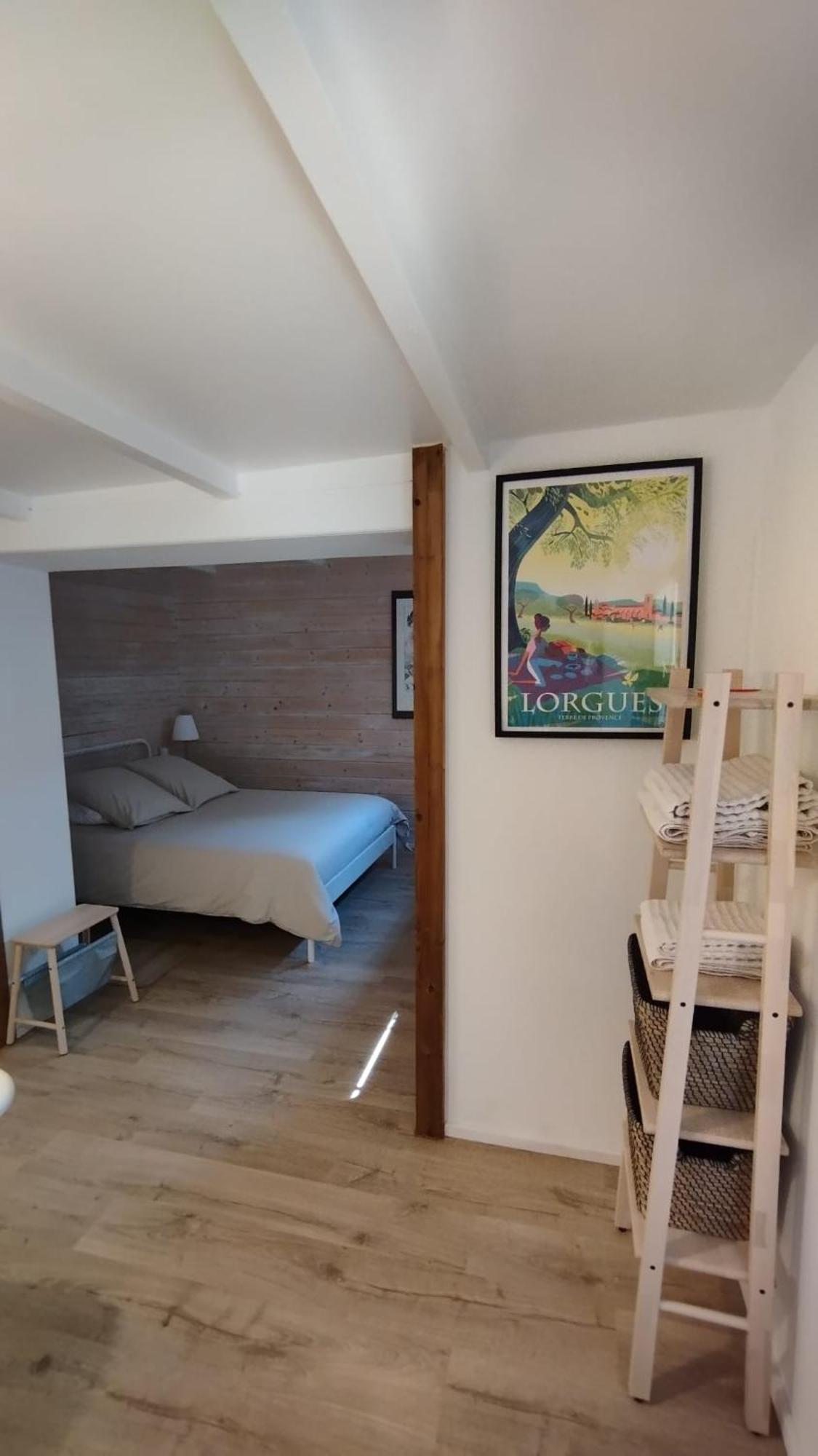 Bed and Breakfast La Bergerie Des Colles Entrecasteaux Zewnętrze zdjęcie